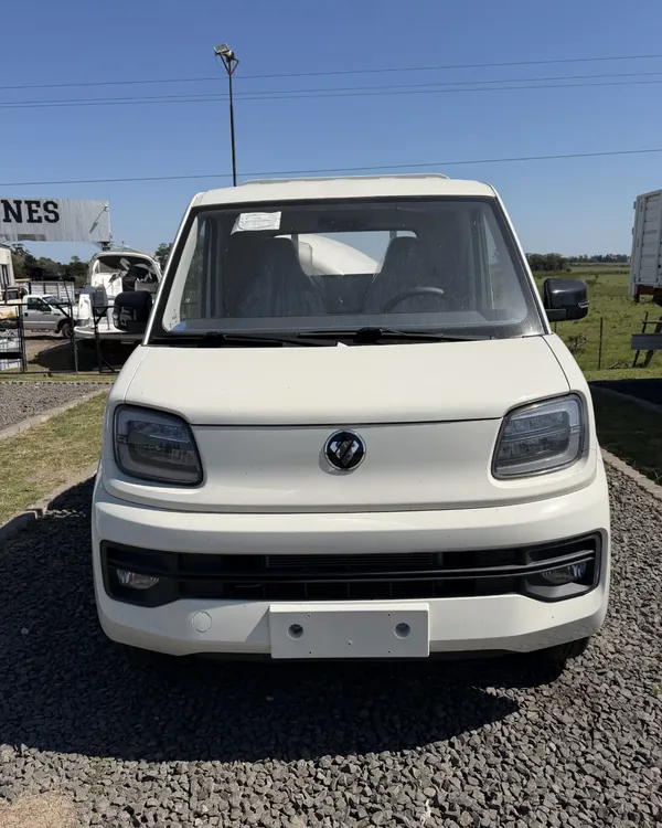 Utilitario Foton Wonder blanco, 0 km, de frente